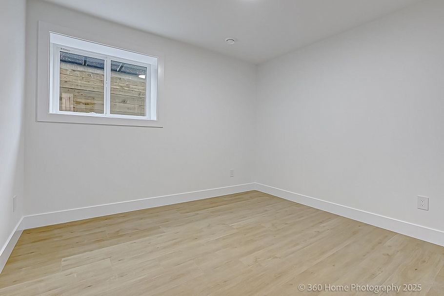 3252 Allan Road North Vancouver, BC - 21