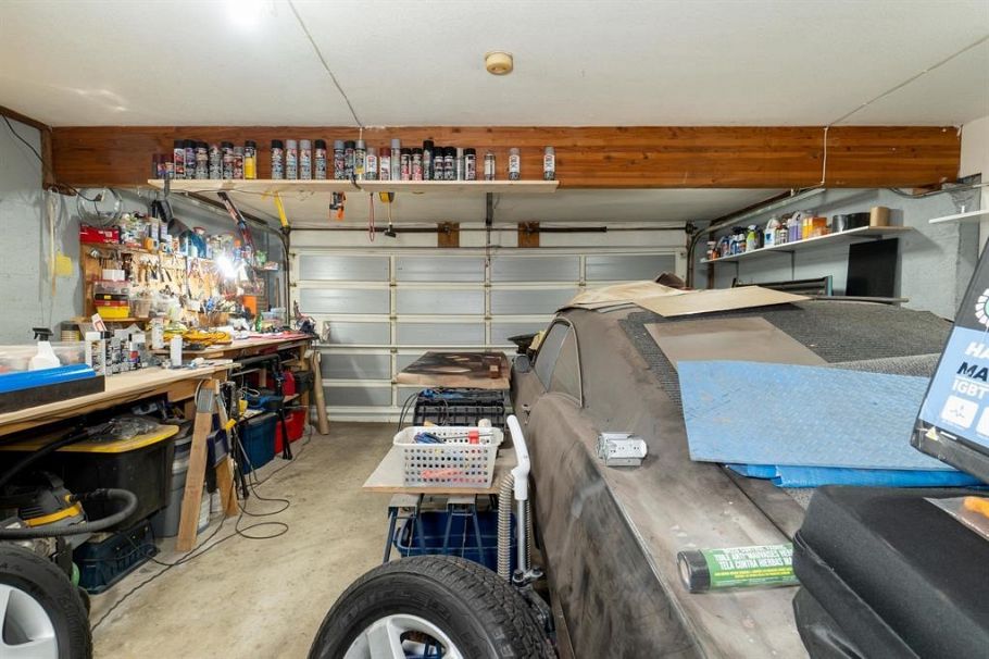 100 E Kensington Road North Vancouver, BC - 19