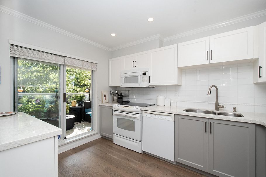 104 128 W 8th Street North Vancouver, BC - 3