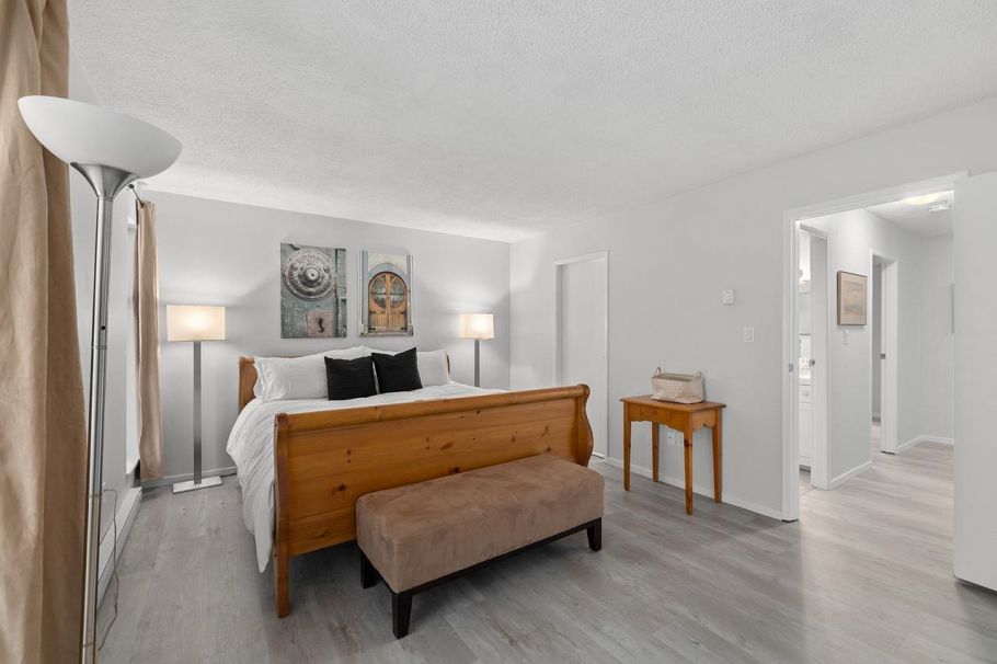 19 220 E 4th Street North Vancouver, BC - 17