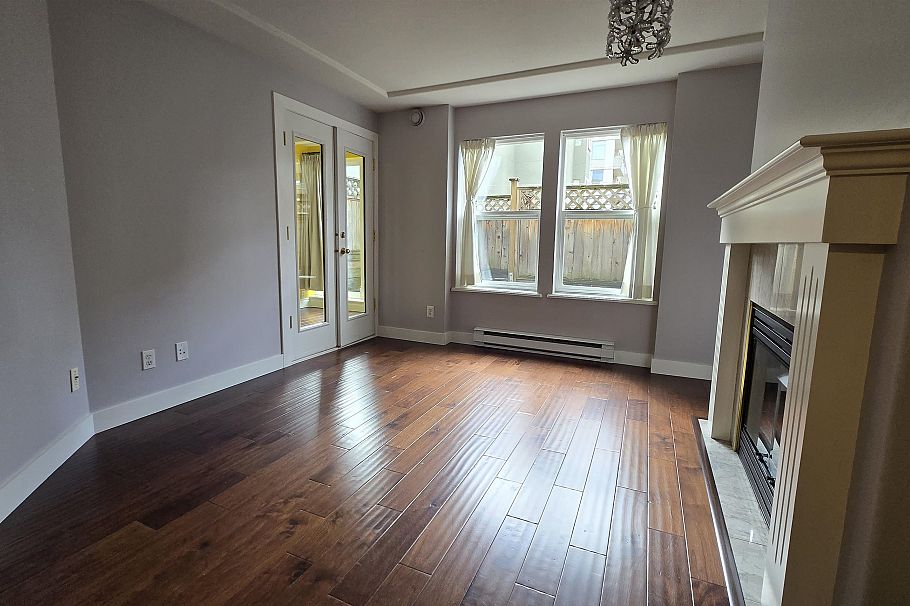 211 5723 Balsam Street Vancouver, BC - 4