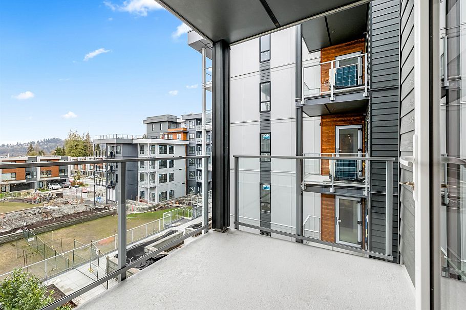 408 3596 Malsum Drive North Vancouver, BC - 29