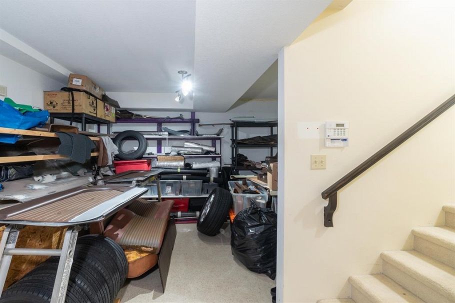 100 E Kensington Road North Vancouver, BC - 22