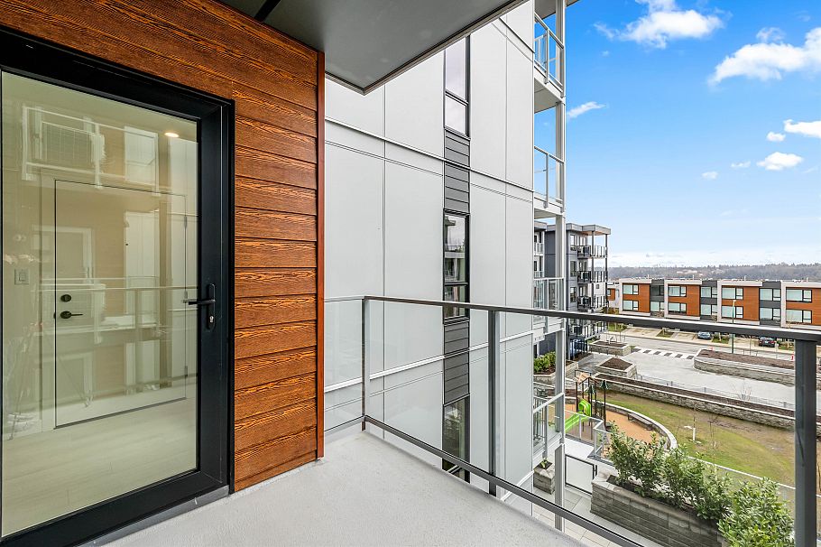 408 3596 Malsum Drive North Vancouver, BC - 27