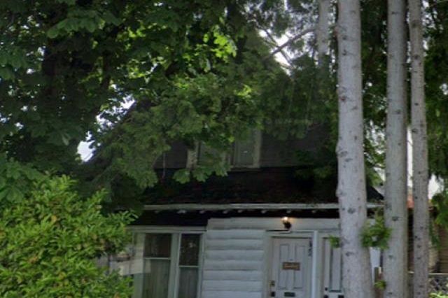 4756 Fraser Street Vancouver, BC - 1