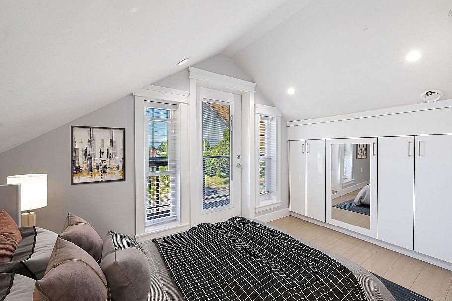 1 2430 E 41 Avenue Vancouver, BC - 11