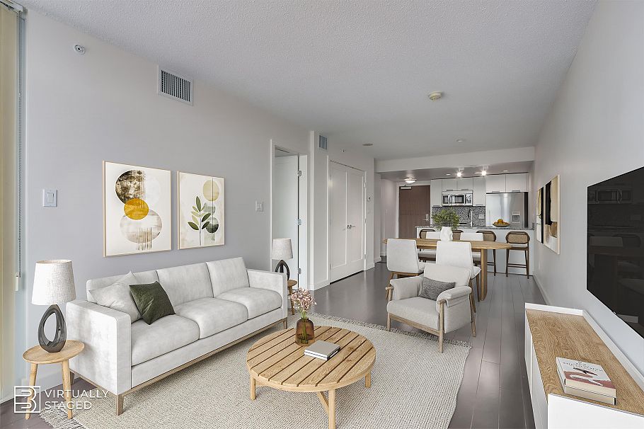 768 2080 W Broadway Vancouver, BC - 1