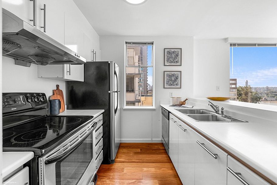 702 1436 Harwood Street Vancouver, BC - 20