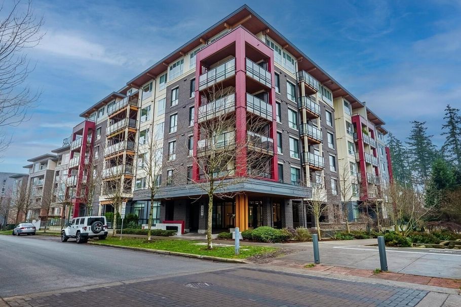 303 3581 Ross Drive Vancouver, BC - 1