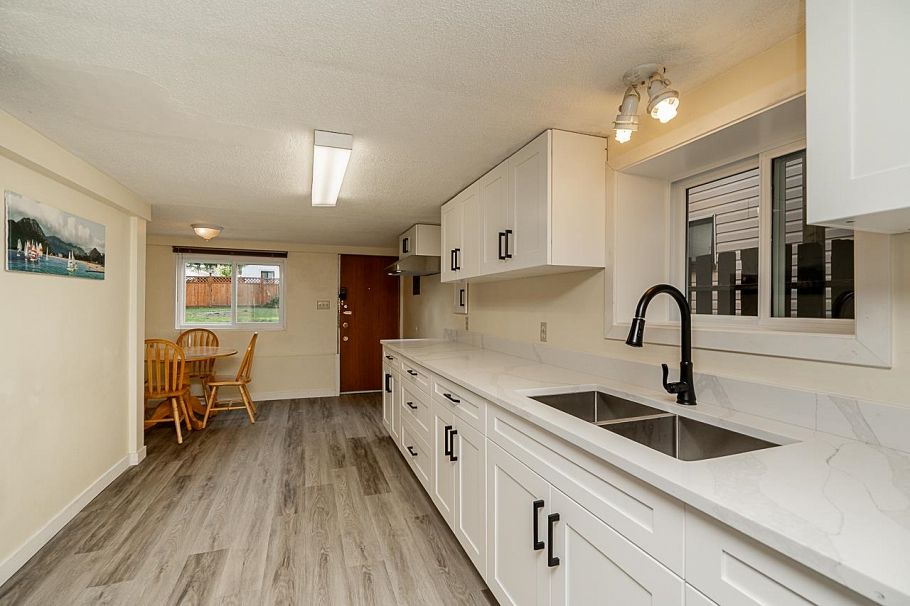 22 E 18th Avenue Vancouver, BC - 31