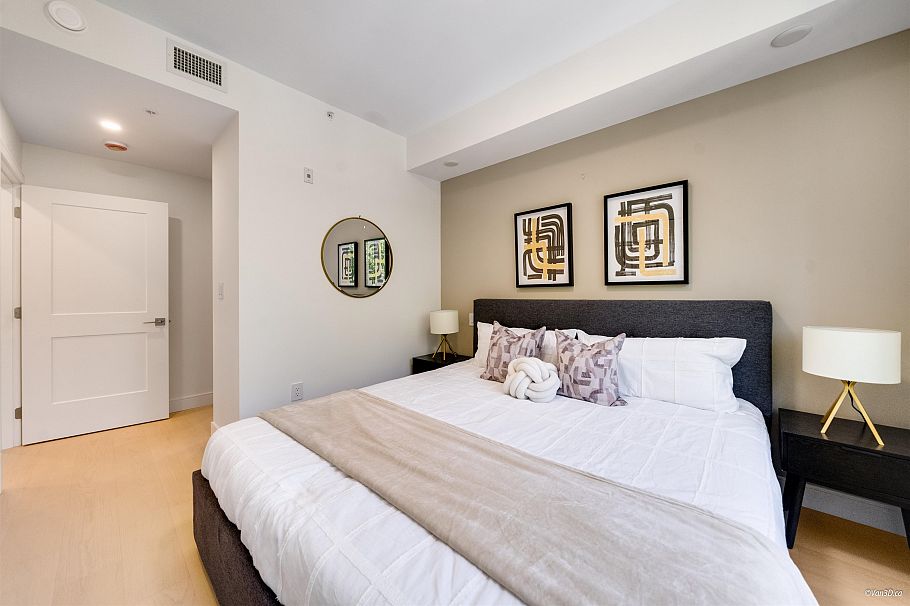 203 918 W 32nd Avenue Vancouver, BC - 16