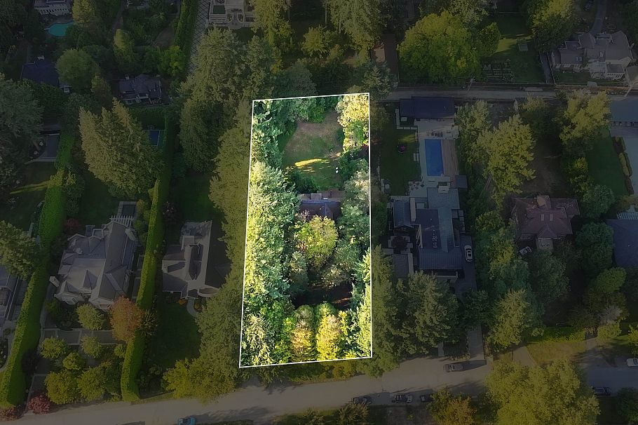 4755 W 6th Avenue Vancouver, BC - 9