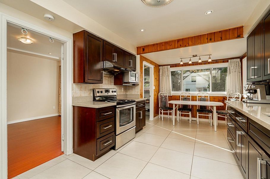 22 E 18th Avenue Vancouver, BC - 12