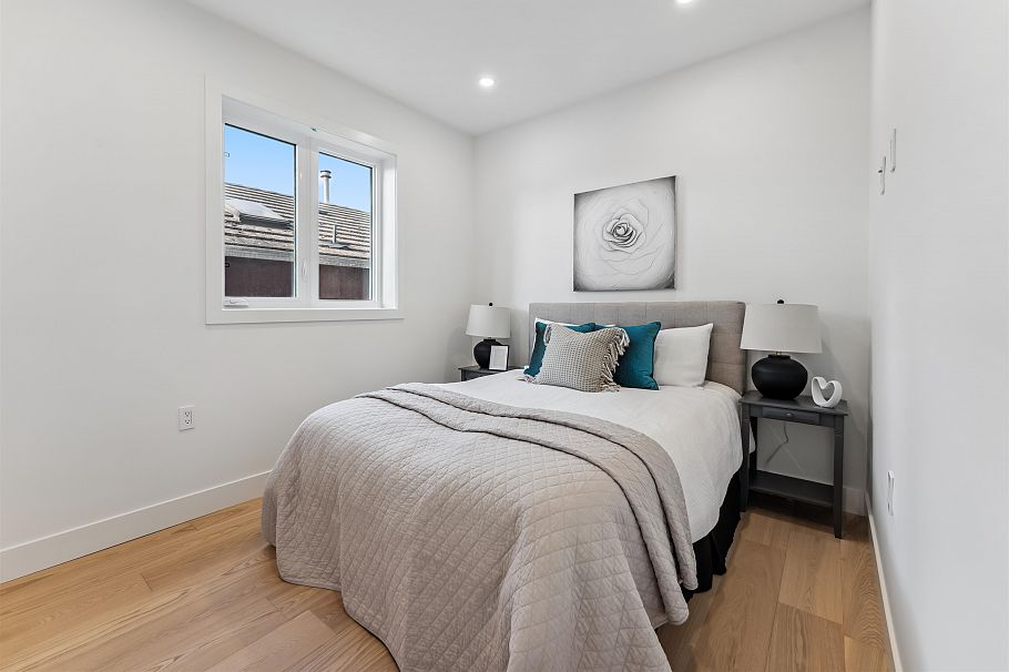 2 4763 Commercial Street Vancouver, BC - 19