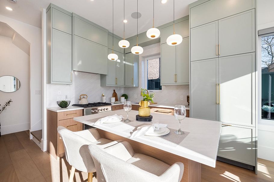 2334 E 5th Avenue Vancouver, BC - 7