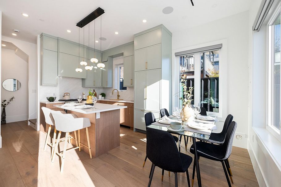 2334 E 5th Avenue Vancouver, BC - 6