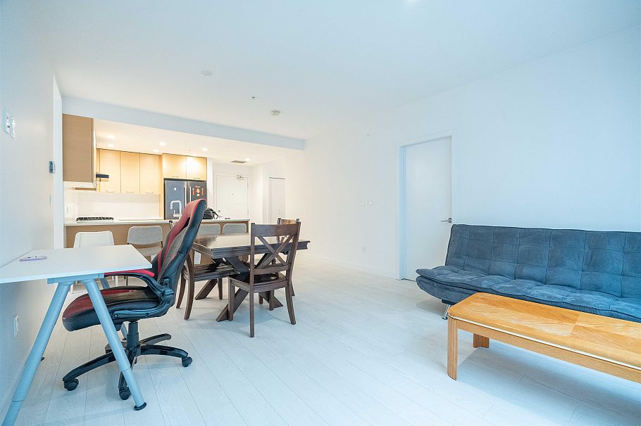 303 3581 Ross Drive Vancouver, BC - 7