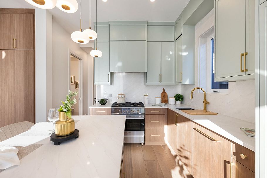 2334 E 5th Avenue Vancouver, BC - 8