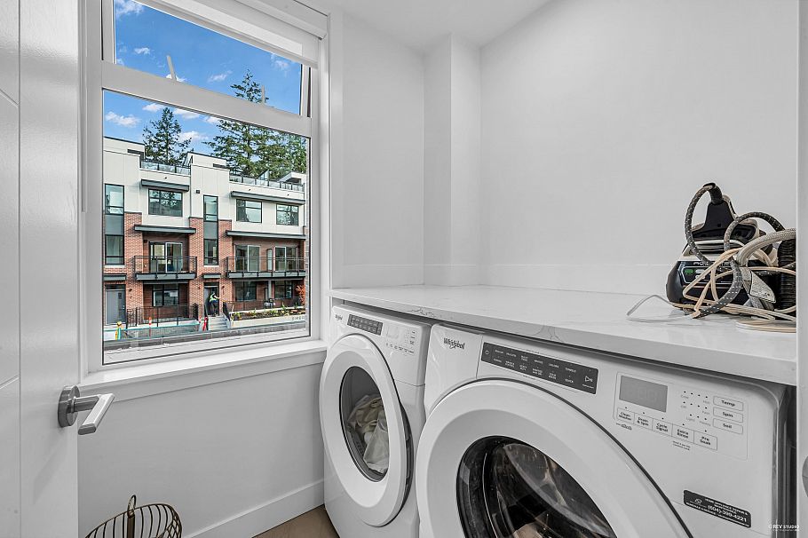 101 2035 Glenaire Drive North Vancouver, BC - 29