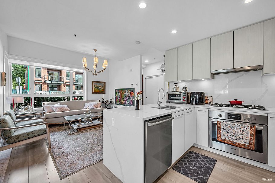 101 2035 Glenaire Drive North Vancouver, BC - 15