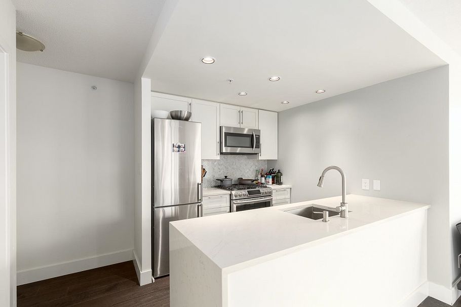 2710 928 Beatty Street Vancouver, BC - 9