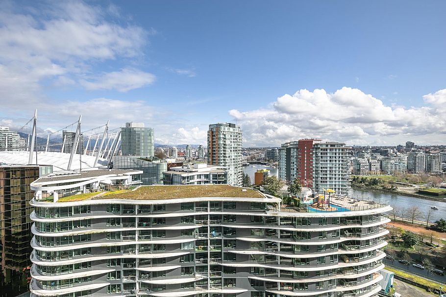 2212 89 Nelson Street Vancouver, BC - 22