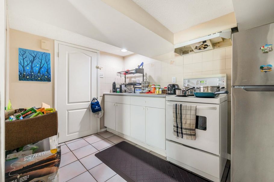 2641 E 7th Avenue Vancouver, BC - 16