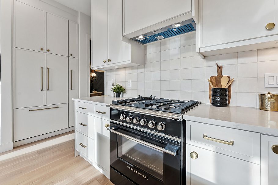 2 4763 Commercial Street Vancouver, BC - 12