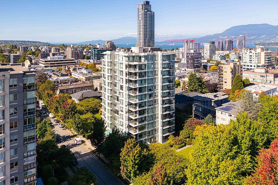 1102 1333 W 11th Avenue Vancouver, BC - 1