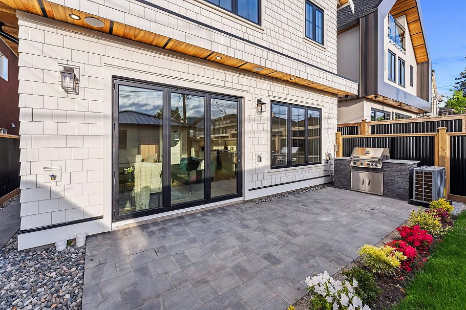 2 4763 Commercial Street Vancouver, BC - 30