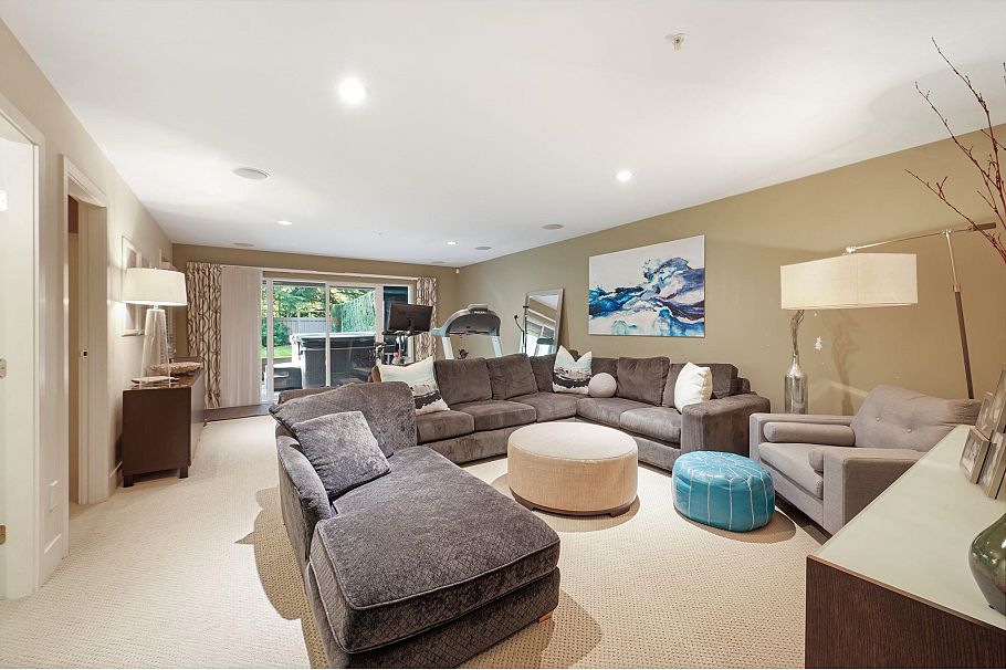 20 555 Raven Woods Drive North Vancouver, BC - 34