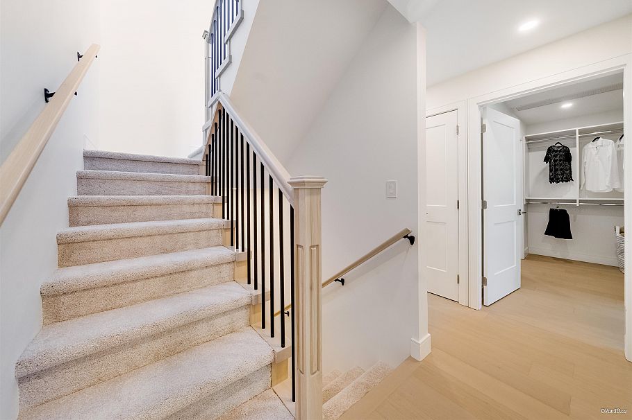 203 918 W 32nd Avenue Vancouver, BC - 22