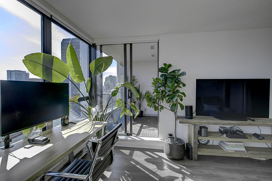 1303 938 Smithe Street Vancouver, BC - 25