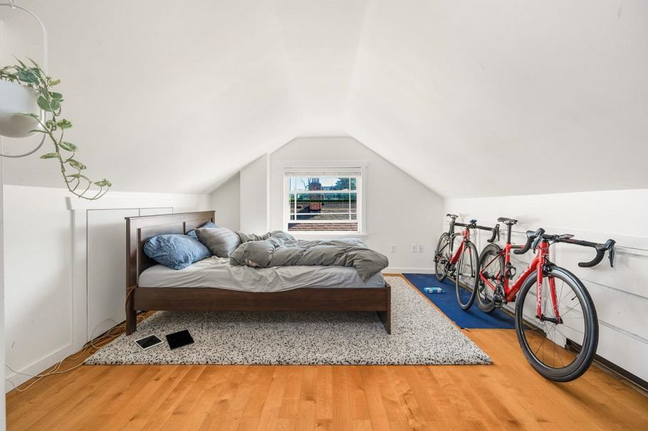 2641 E 7th Avenue Vancouver, BC - 7