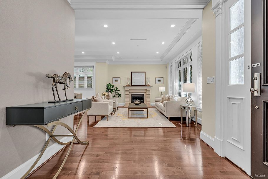 2069 W 28th Avenue Vancouver, BC - 22