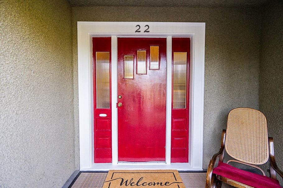 22 E 18th Avenue Vancouver, BC - 4