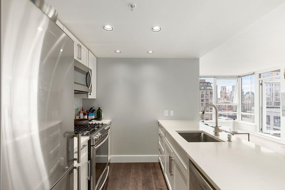 2710 928 Beatty Street Vancouver, BC - 7