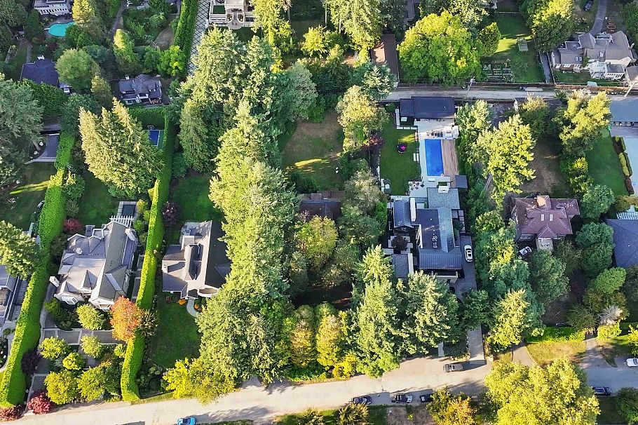 4755 W 6th Avenue Vancouver, BC - 7