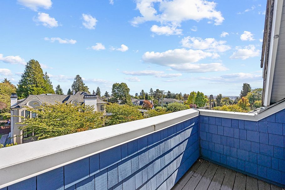 1312 W 57th Avenue Vancouver, BC - 30