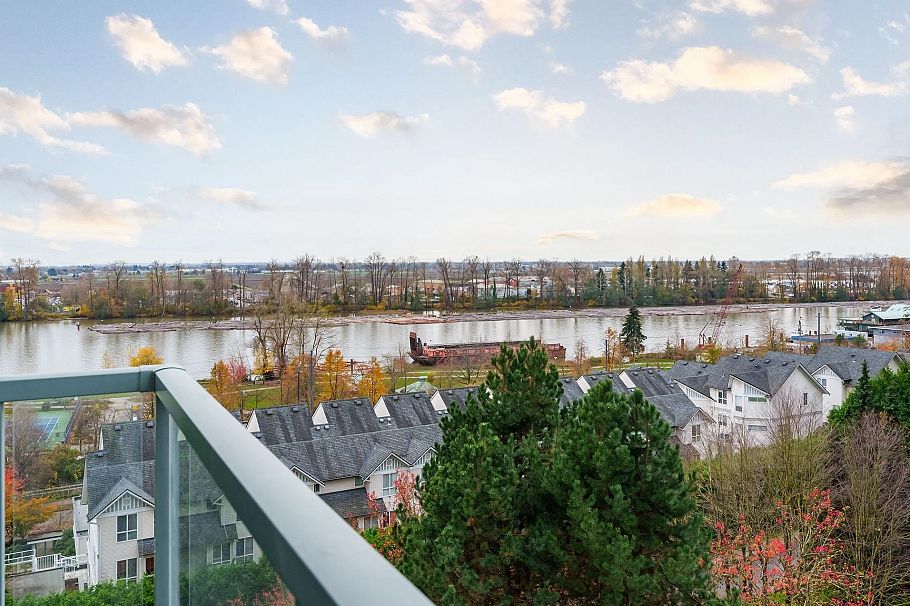 901 2763 Chandlery Place Vancouver, BC - 3