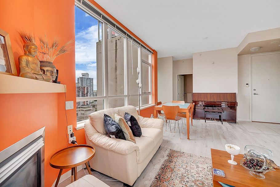 1403 120 W 16th Street North Vancouver, BC - 10