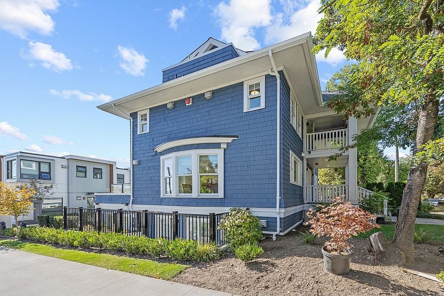 1312 W 57th Avenue Vancouver, BC - 32