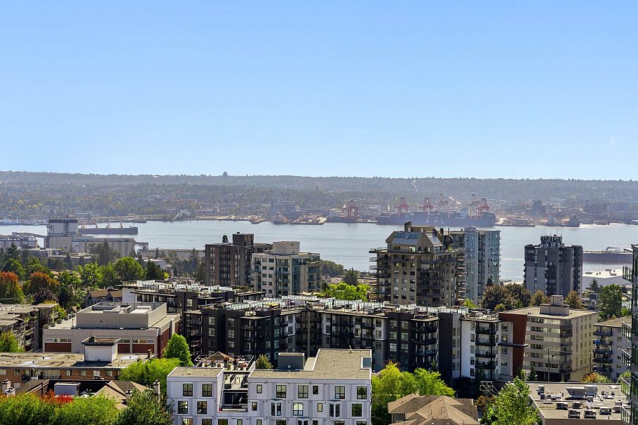 1703 125 E 14th Street North Vancouver, BC - 14