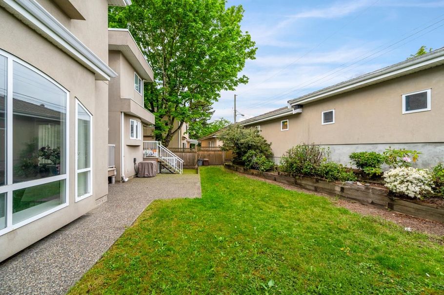 2085 Qualicum Drive Vancouver, BC - 5