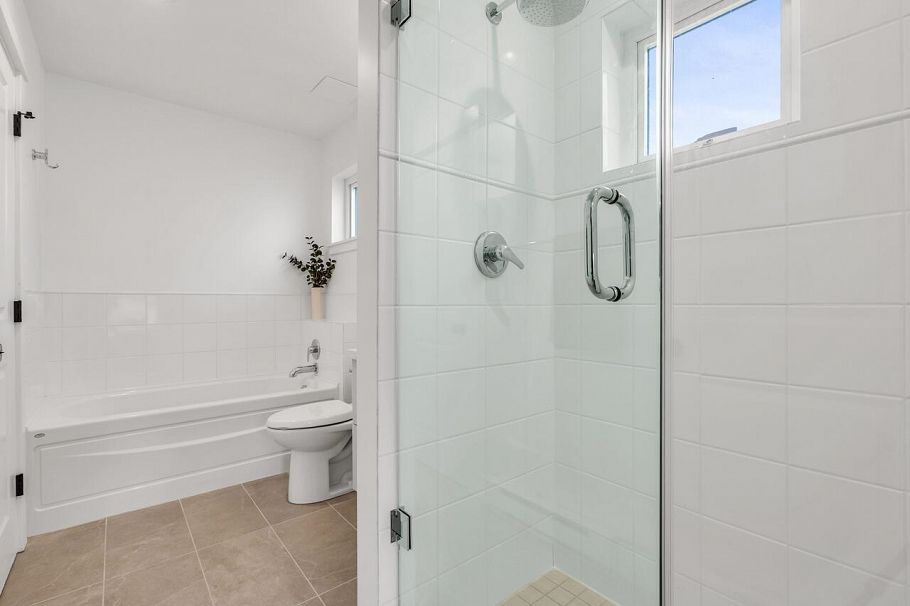 1664 St.Georges Avenue North Vancouver, BC - 36