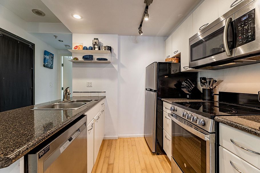 509 1331 West Georgia Street Vancouver, BC - 18