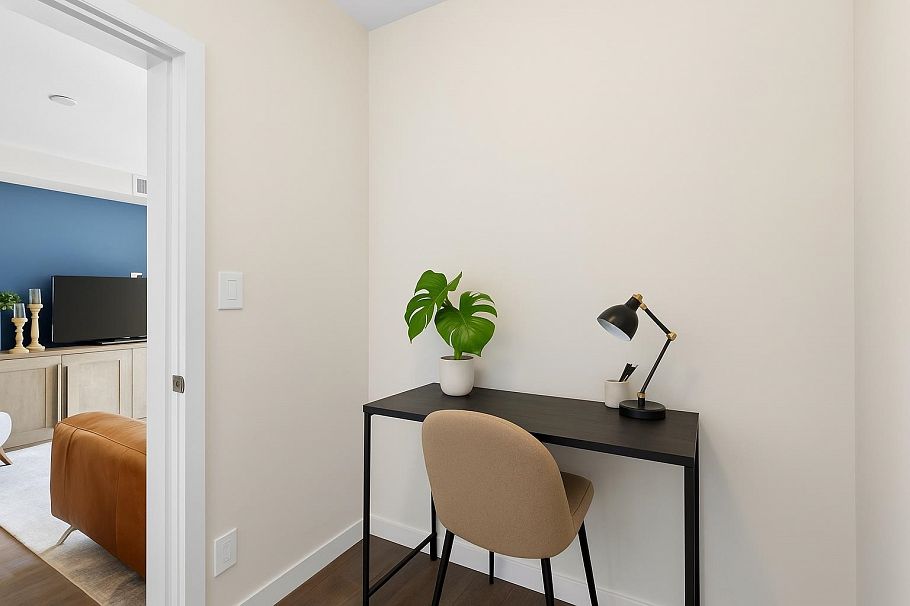 1703 125 E 14th Street North Vancouver, BC - 9