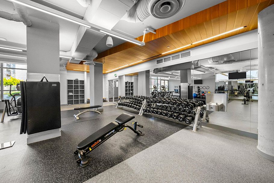 1703 125 E 14th Street North Vancouver, BC - 16