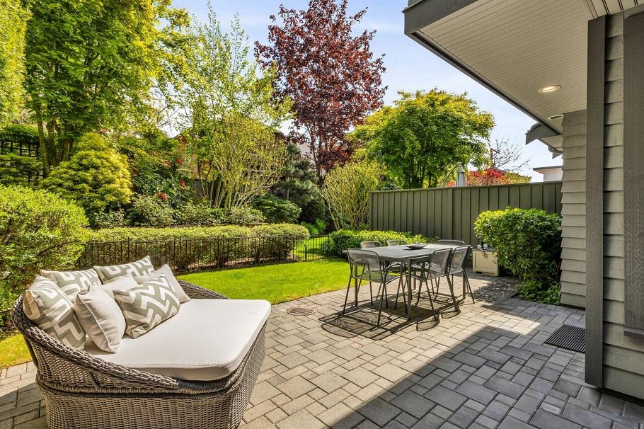 1664 St.Georges Avenue North Vancouver, BC - 1