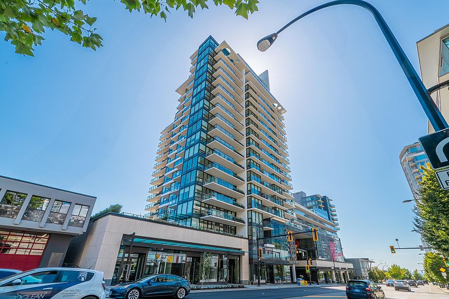 1306 135 E 13th Street North Vancouver, BC - 19